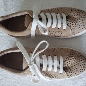 Ladies Suede Fashion Sneakers - 7.5 M